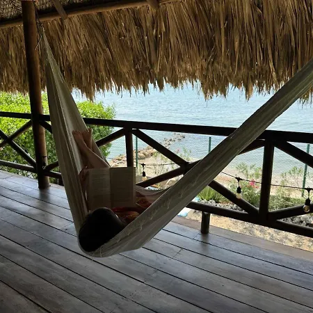 Suemar De Playa En Isla De Tierra Bomba Cartagena