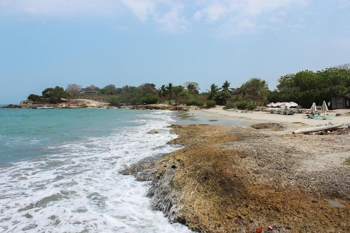 Suemar De Playa En Isla De Tierra Bomba