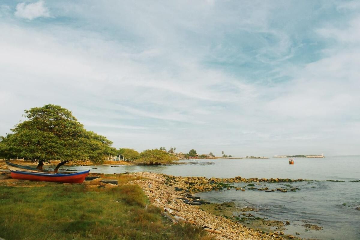 Suemar De Playa En Isla De Tierra Bomba