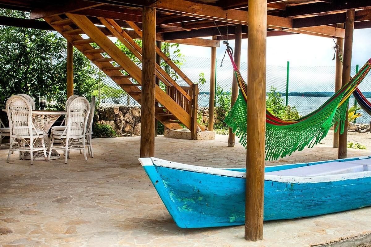 Suemar De Playa En Isla De Tierra Bomba *